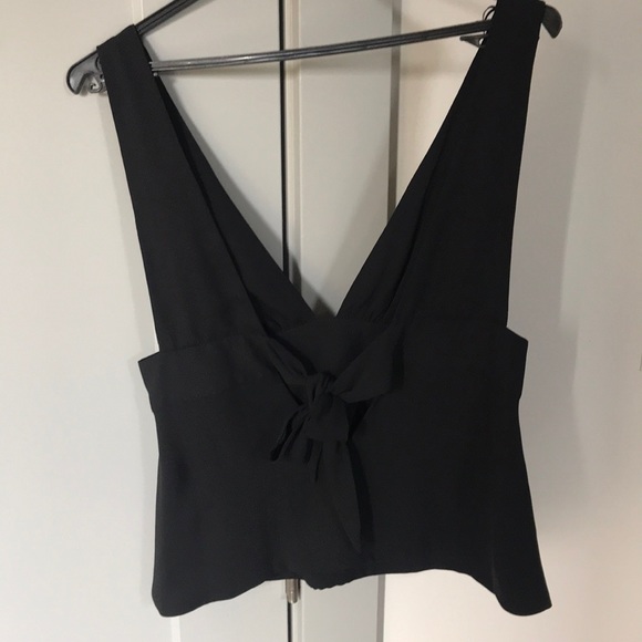 Zara low cut black top with tie back - Picture 2 of 3